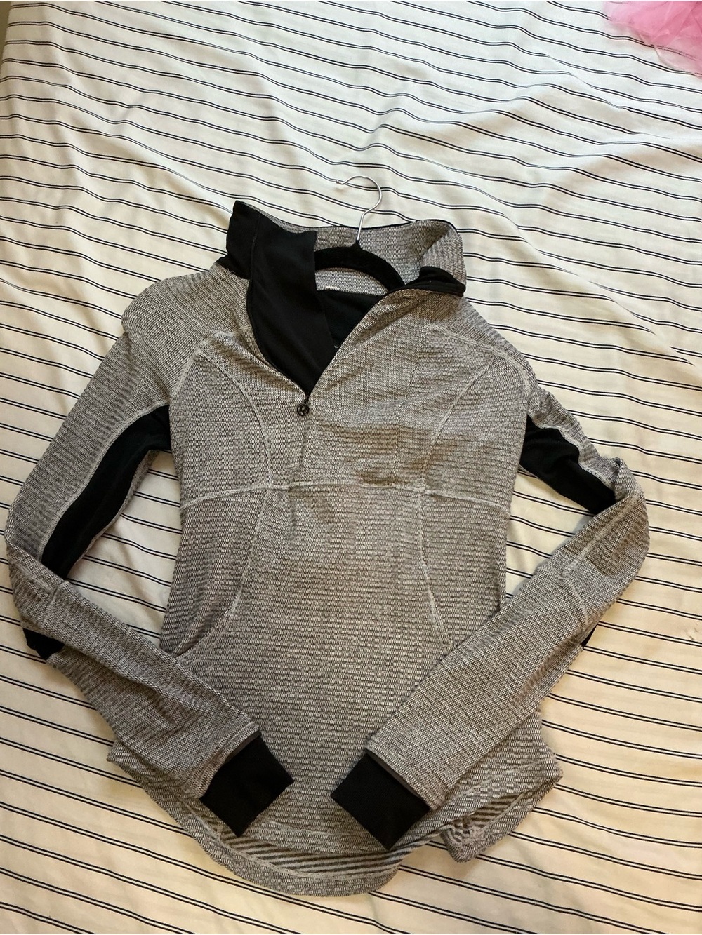lululemon athletica Gray & Black Half-Zip Pullover Jacket